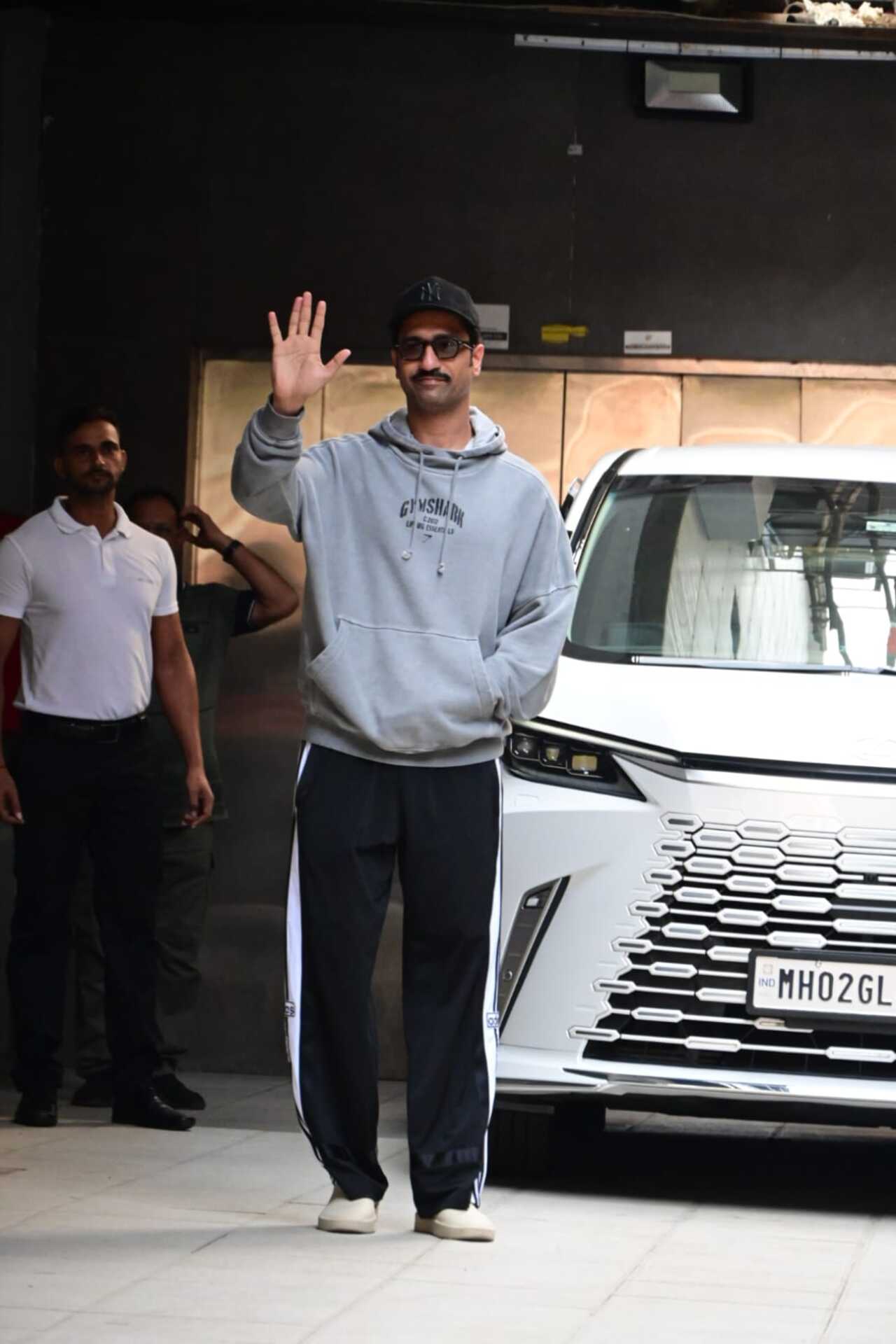 <p>Vicky Kaushal was papped outside his gym on Tuesday</p>